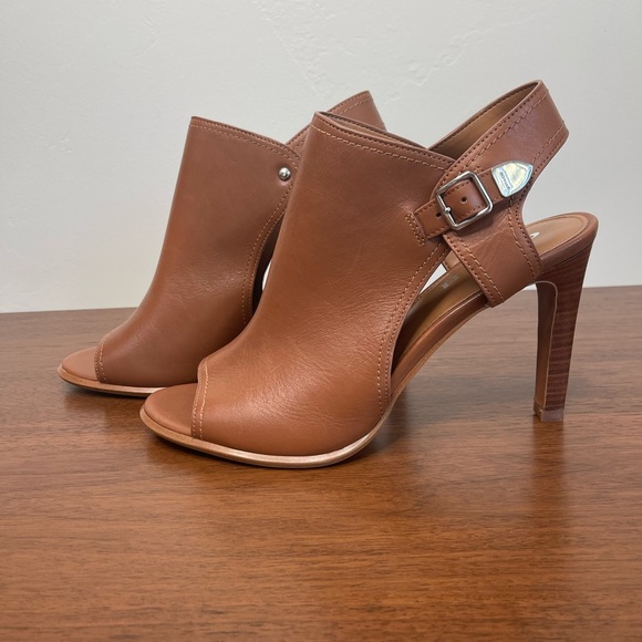 Coach Iona Heels - Picture 2 of 11